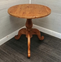 [HF17772] VERY NEAT ROUND SOLID PINE QUALITY DINING TABLE