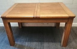 [HF18070] GOOD QUALITY OAK EXTENDING DINING TABLE