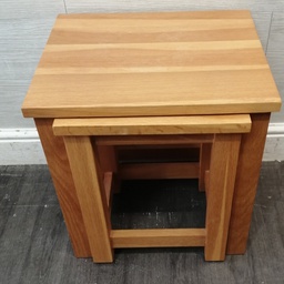 [HF18732] Nest of Two oak Tables