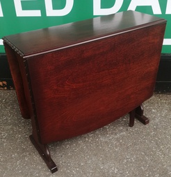 [HF18981] MAHOGANY STYLE DROP LEAF DINING TABLE