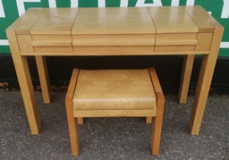 [HF18986] Marks &amp; Spencer Sonoma™ Dressing Table &amp; Stool Set