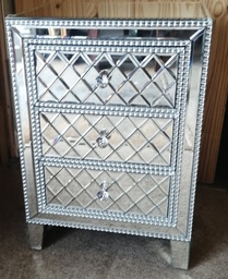 [HF18997] LOVELY MIRRORED BEDSIDE/ SIDE TABLE