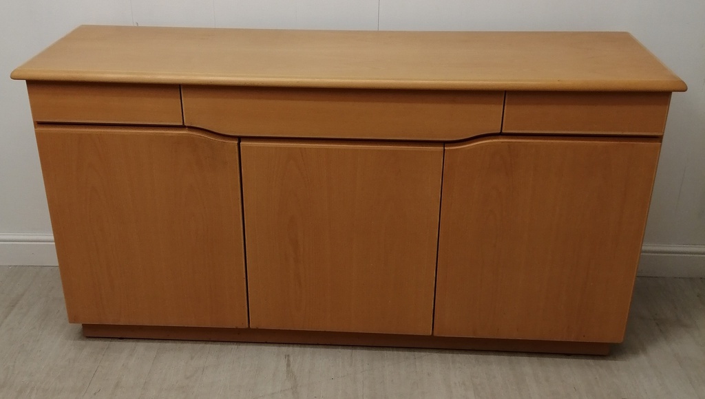 SKOVBY TRIPLE Sideboard CUPBOARD