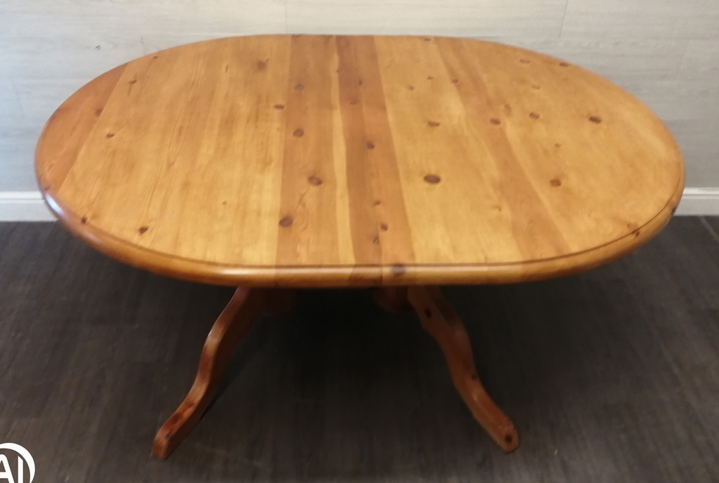 Quality large Oval Pine Extending Dining Table