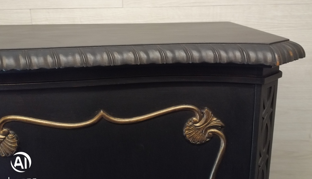 Stunning painted linen/storage cupboard