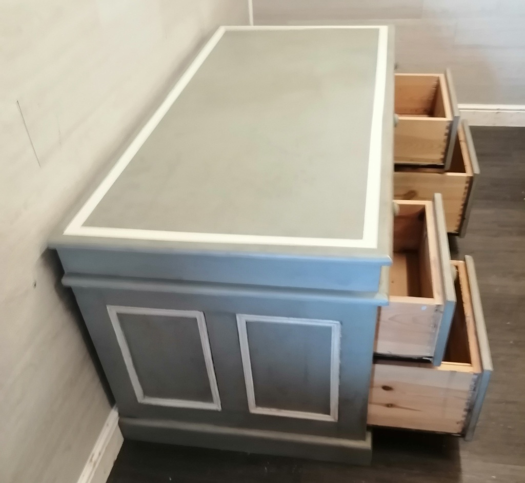 STUNNING PINE PAINTED PEDESTAL DESK