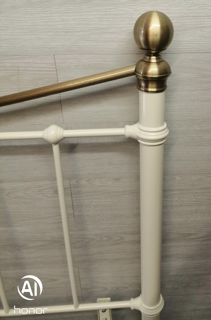 Lovely 5ft cream metal victorian style headboard