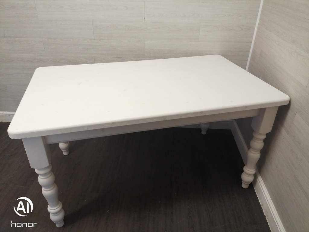 SOLID PINE 5FT WHITE WASHED  DINING TABLE