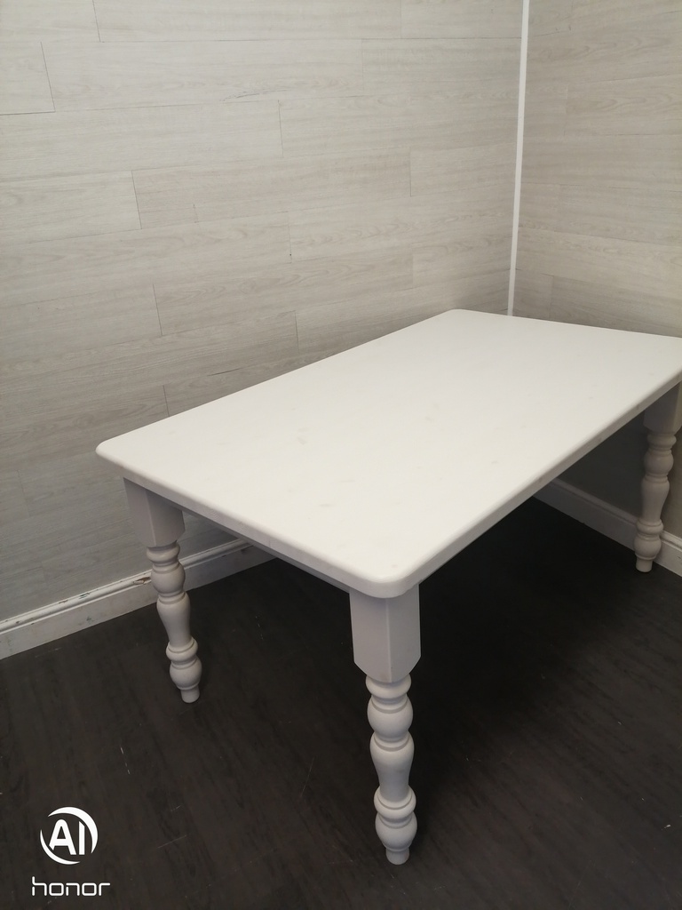 SOLID PINE 5FT WHITE WASHED  DINING TABLE