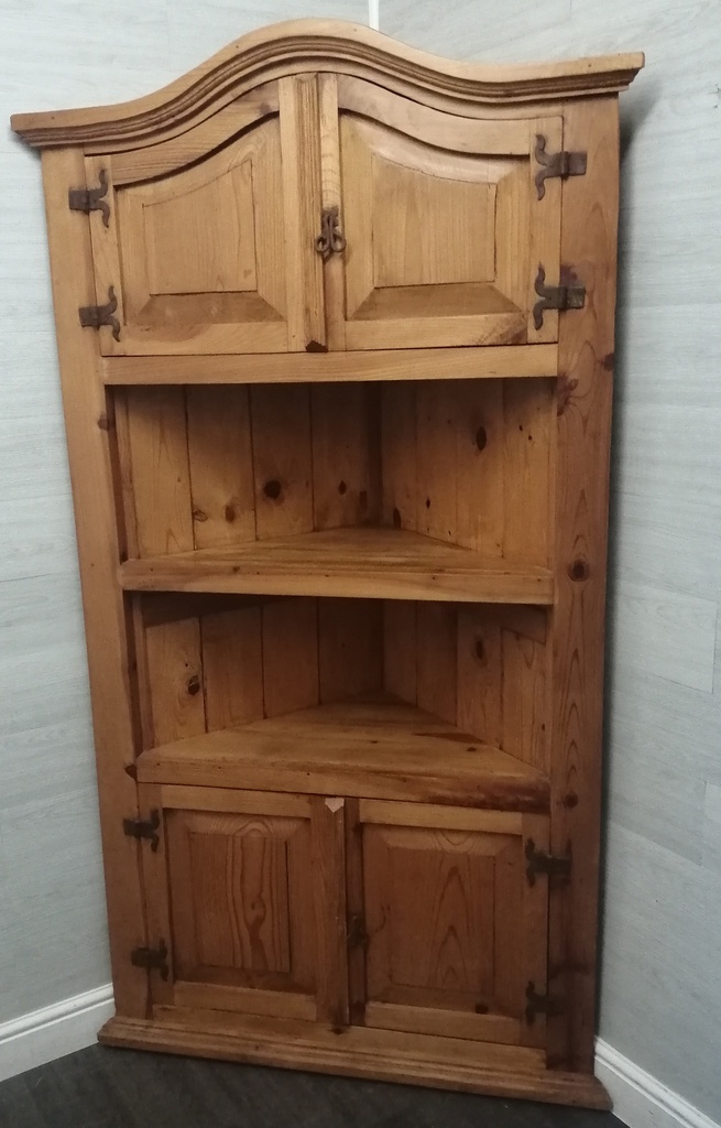 Mexican pine  corner unit