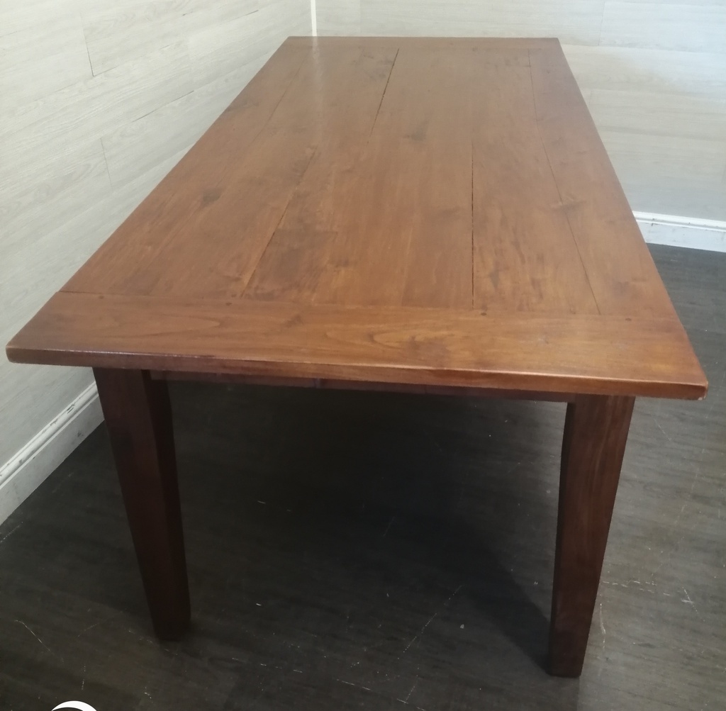 Lovely rustic dark wood table and six chairs