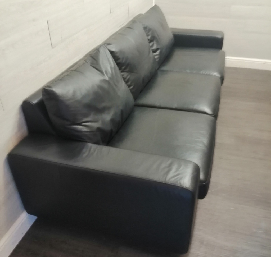 Stressless by Ekornes  Emma 200 Black Leather Sofa