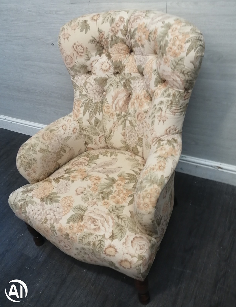 LOVELY BIRD PRINT BEDROOM CHAIR