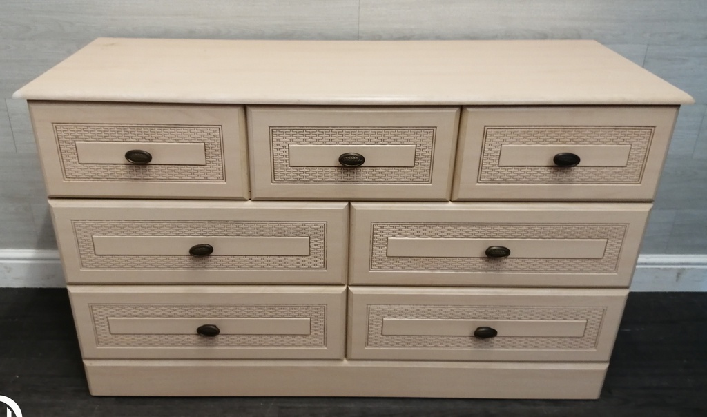 CREAM SEVEN DRAWER MERCHANT STYLE CHEST