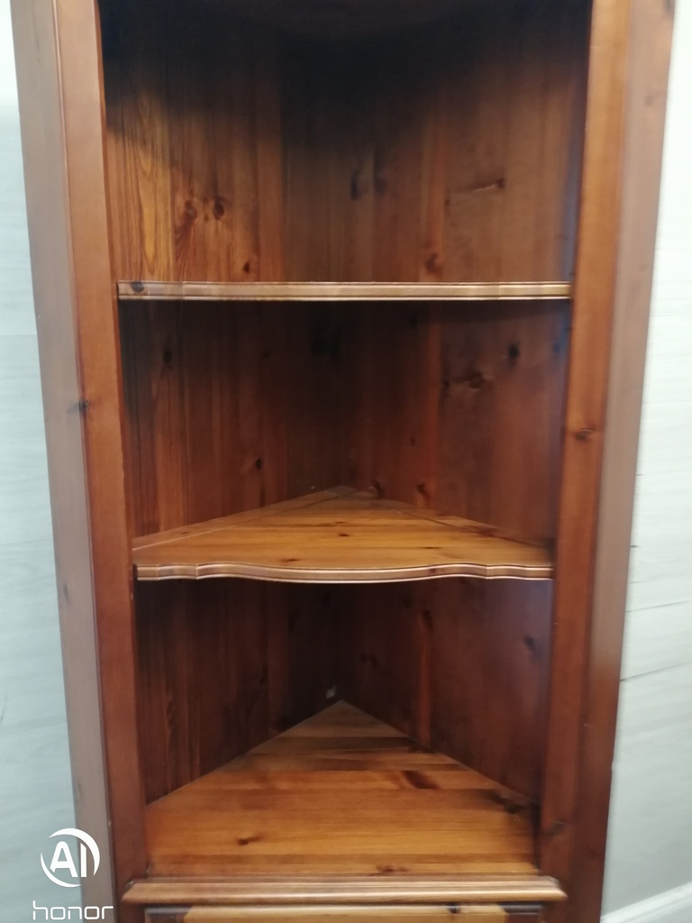 Pine Corner Unit
