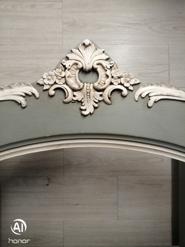 french style Painted open shelf dresser