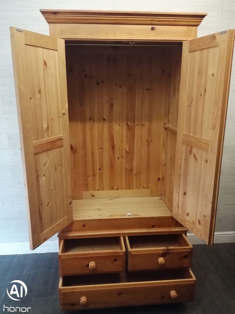 Solid pine double wardrobe with drawers