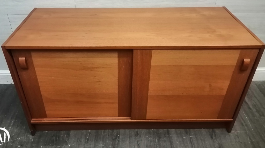 Parker Knoll Retro Teak Sliding Door Tv Unit