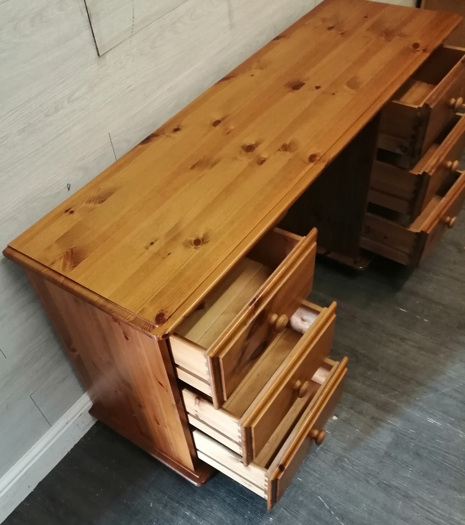Pine Six Drawer Dressing Table / Desk