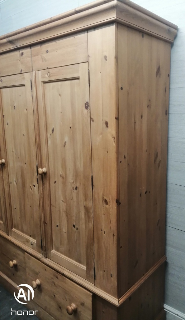 Quality triple size solid pine wardrobe with drawers