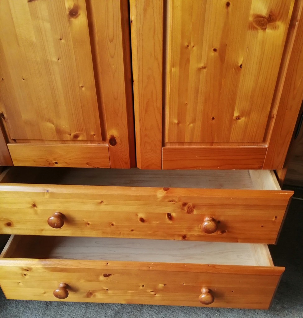 Double pine wardrobe with drawers