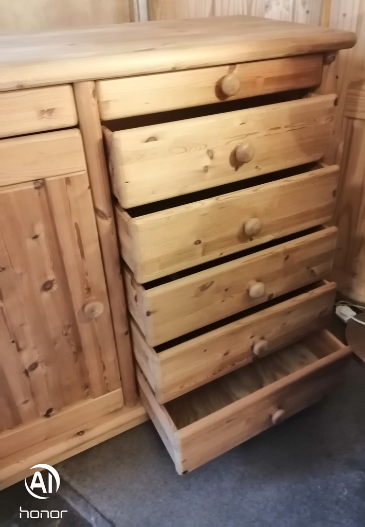 QUALITY DANISH PINE SIDEBOARD UNIT