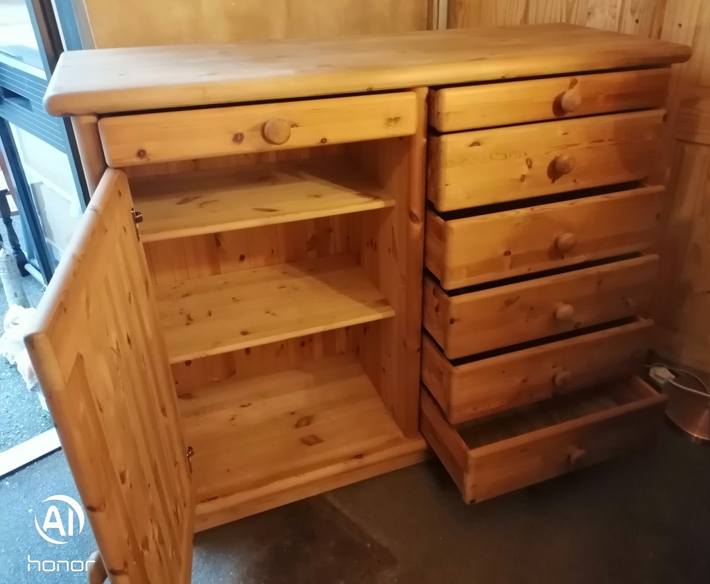QUALITY DANISH PINE SIDEBOARD UNIT