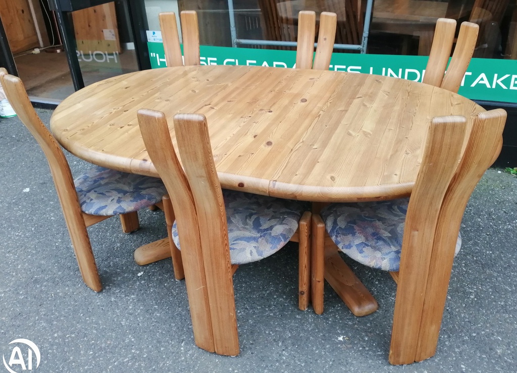 STYLISH DANISH PINE EXTENDING TABLE &amp; SIX CHAIRS