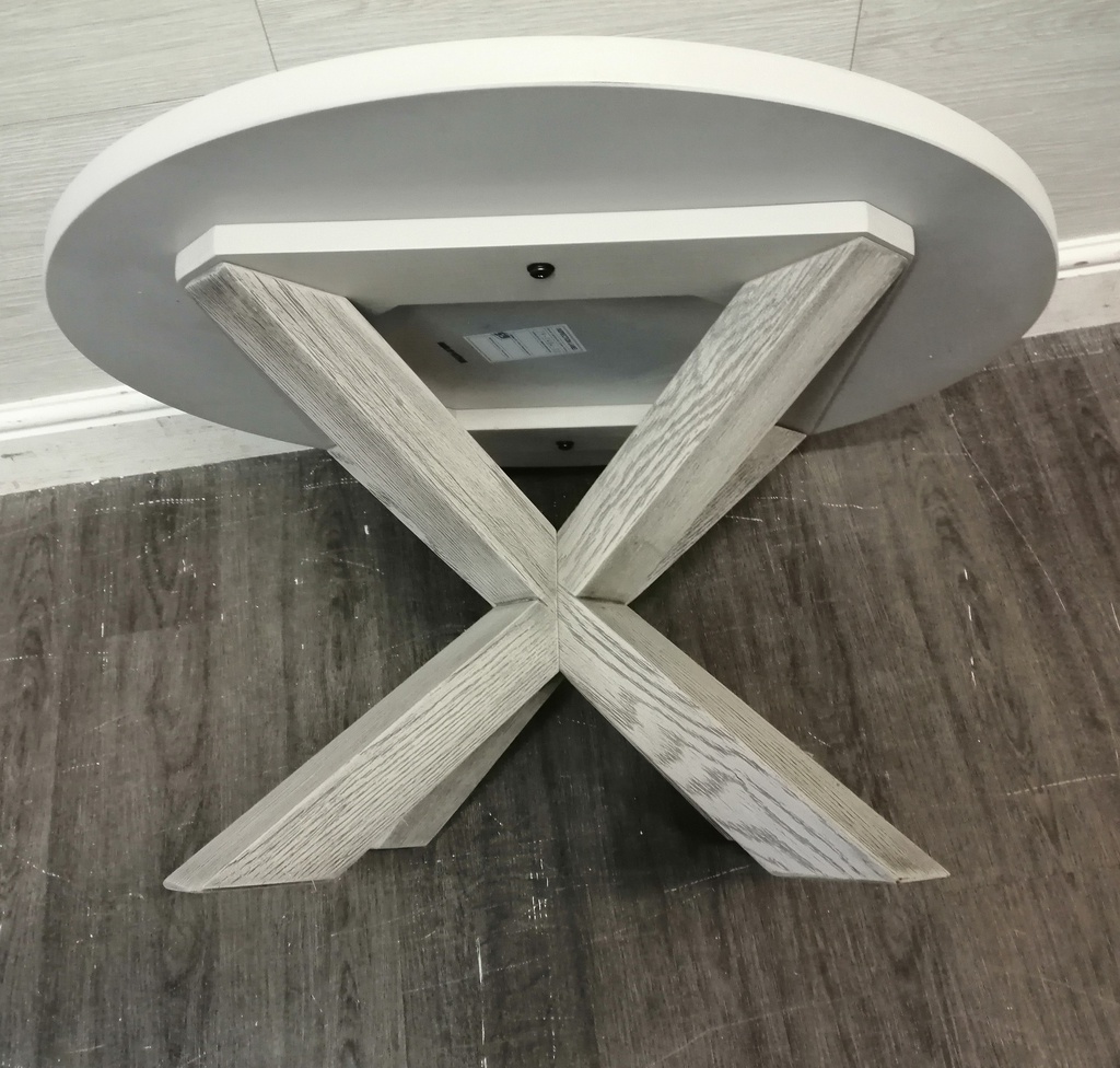 NEAT ROUND COFFEE/ SIDE TABLE