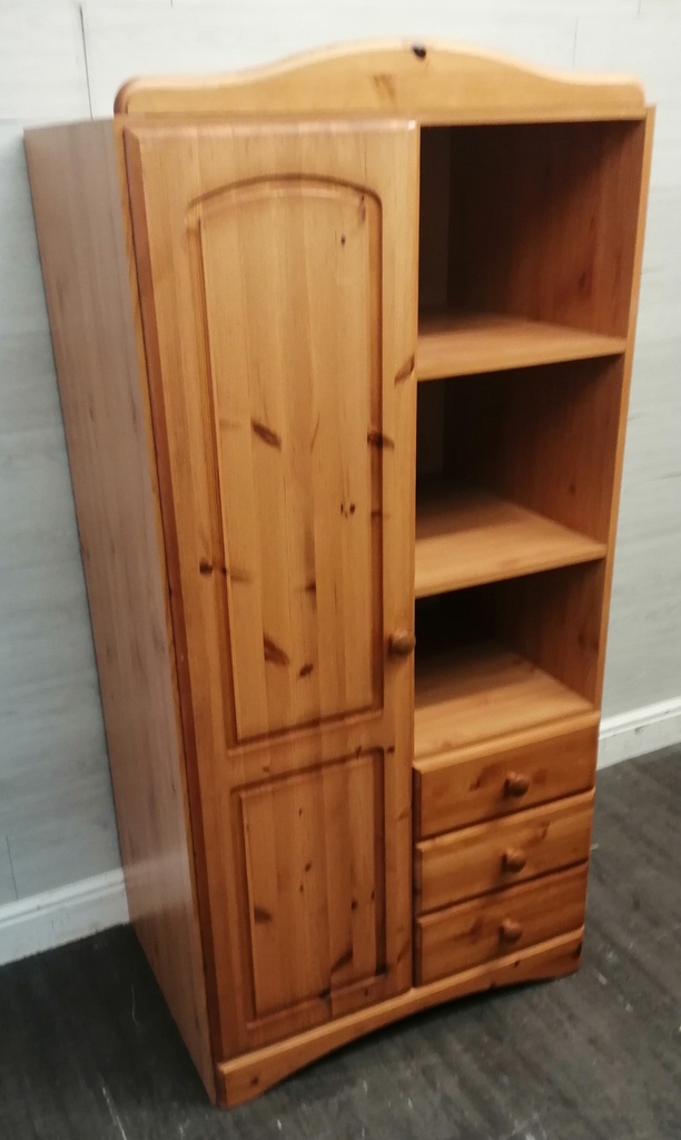 NEAT PINE WARDROBE