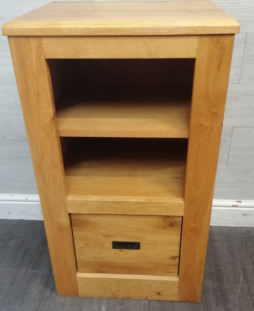 QUALITY OAK SHELF UNIT