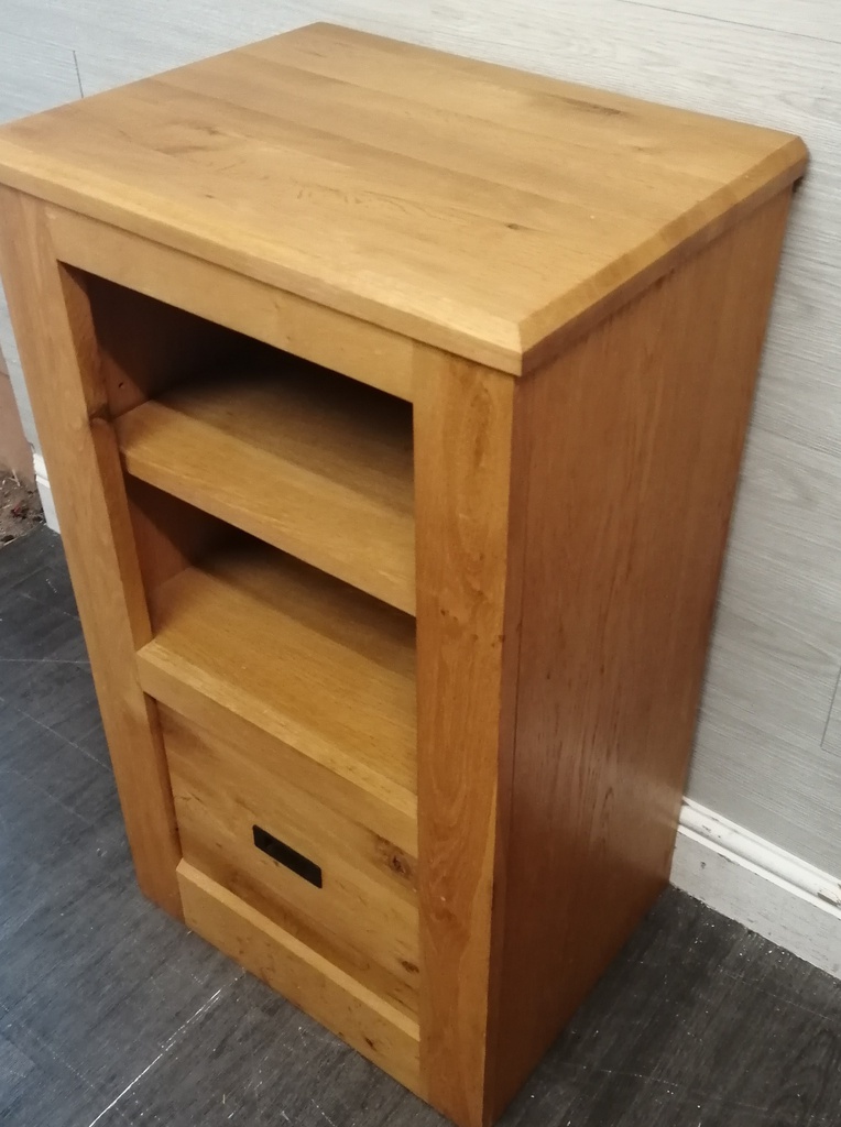 QUALITY OAK SHELF UNIT