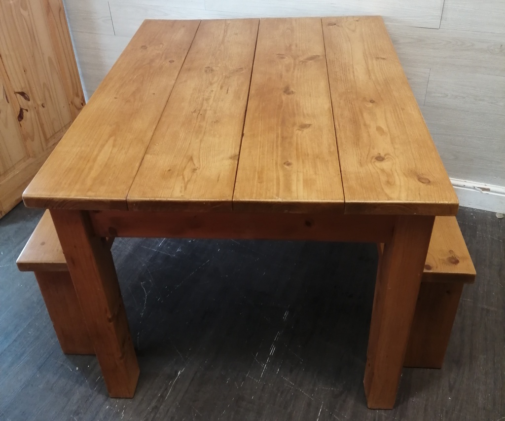 Lovely Rustic Pine Dining Table &amp; Two Benches