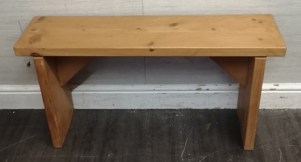 Lovely Rustic Pine Dining Table &amp; Two Benches