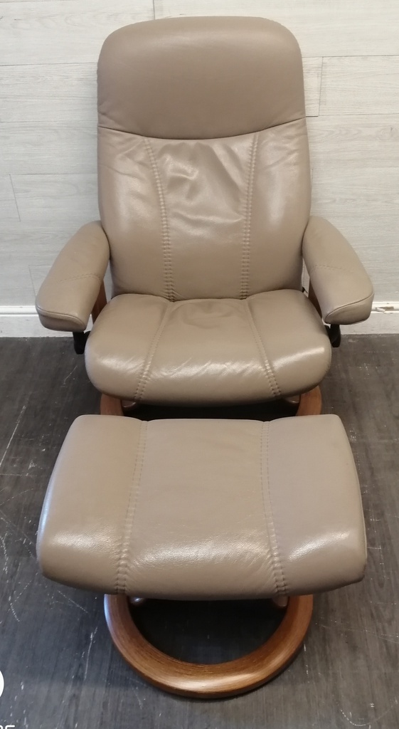 STRESSLESS Leather Recliner Chair with Footstool