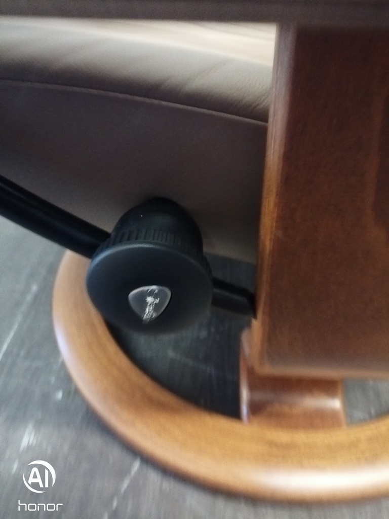 STRESSLESS Leather Recliner Chair with Footstool