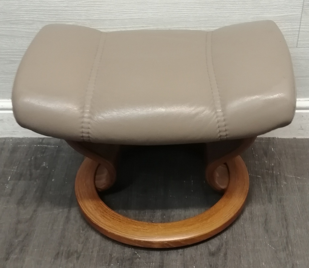 STRESSLESS Leather Recliner Chair with Footstool