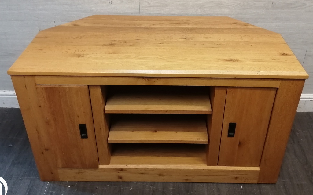 QUALITY OAK TV BENCH/STAND