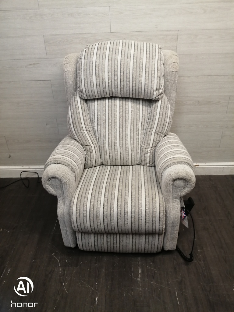 SEMINAR RISE AND RECLINE ARMCHAIR