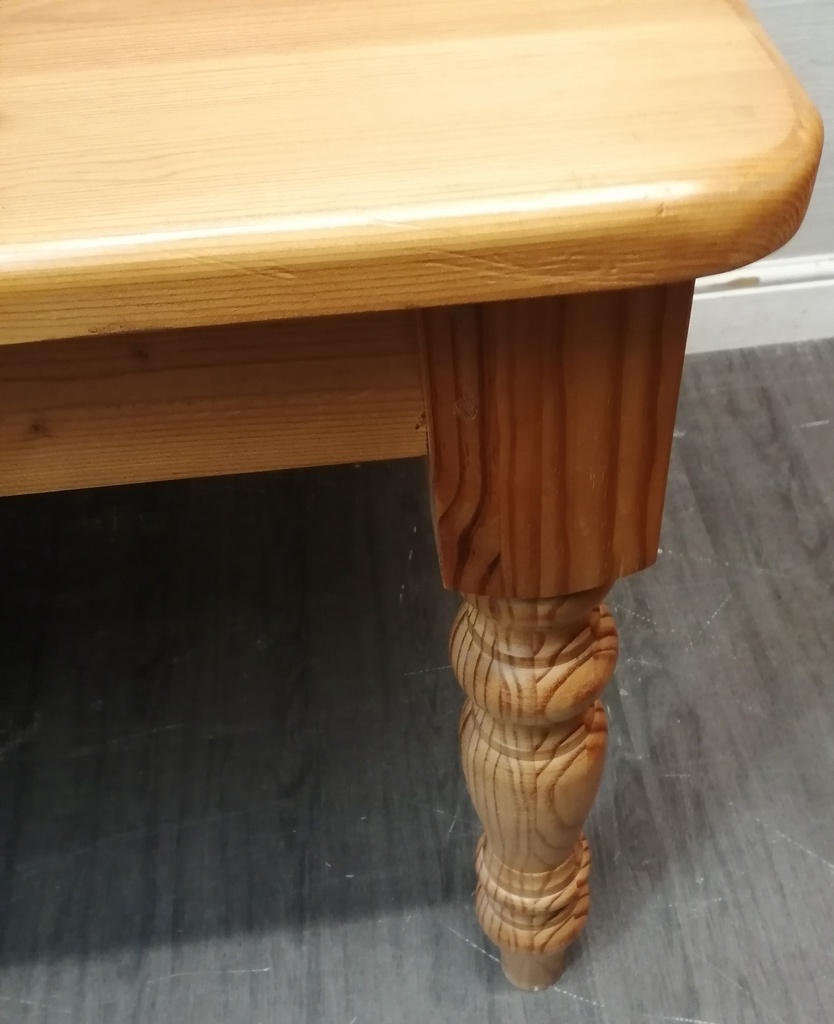 SOLID PINE 5FT DINING TABLE