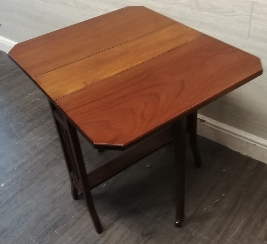 Lovely Old Mahogany Drop Leaf Side Table
