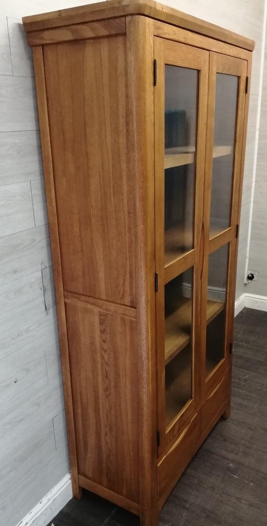 OAK GLAZED FRONTED DISPLAY UNIT WITH DRAWERS