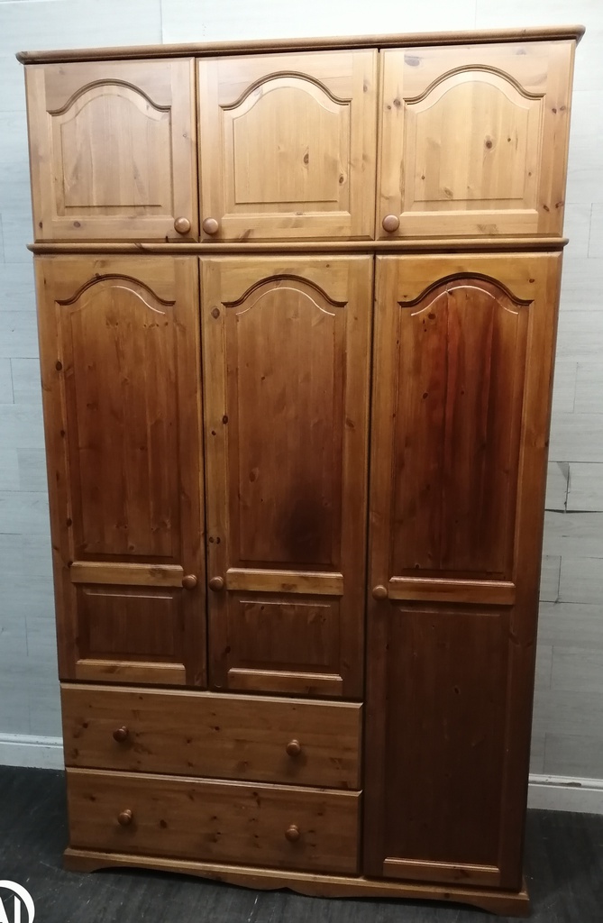 Solid pine top box triple wardrobe with drawers