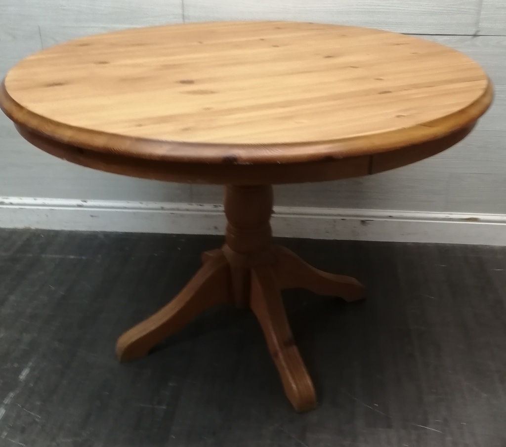 ROUND SOLID PINE QUALITY DINING TABLE