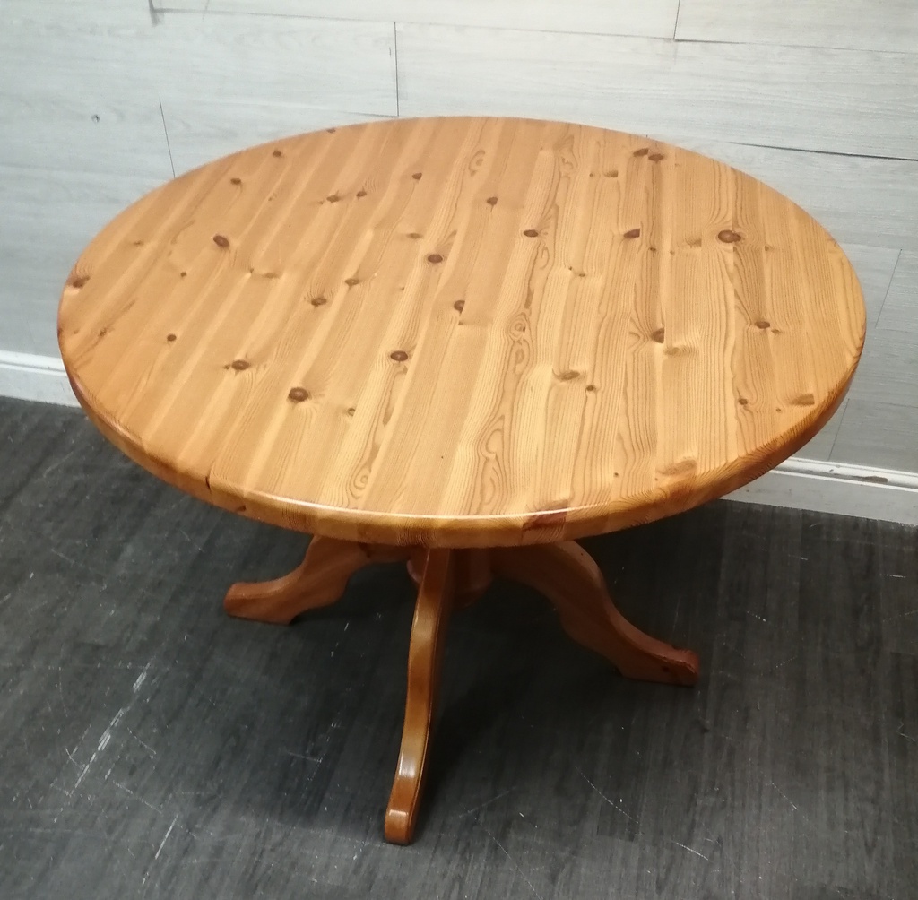 ROUND SOLID PINE QUALITY DINING TABLE