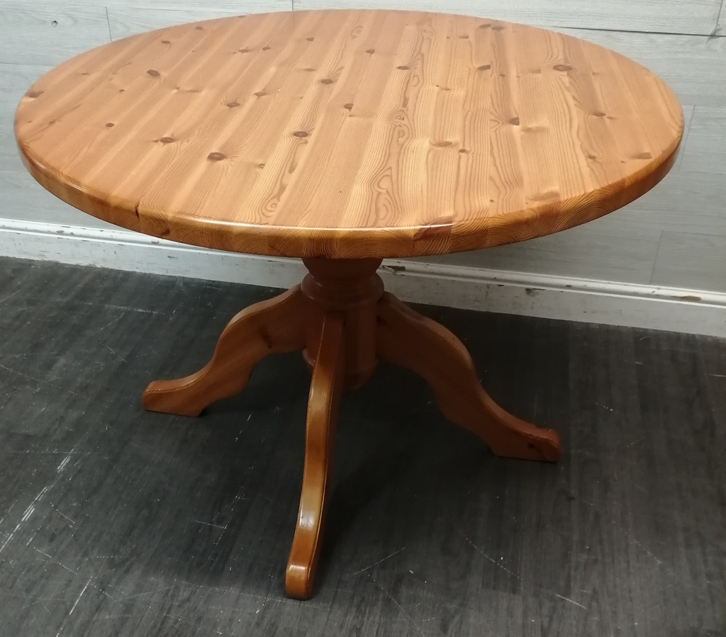 ROUND SOLID PINE QUALITY DINING TABLE