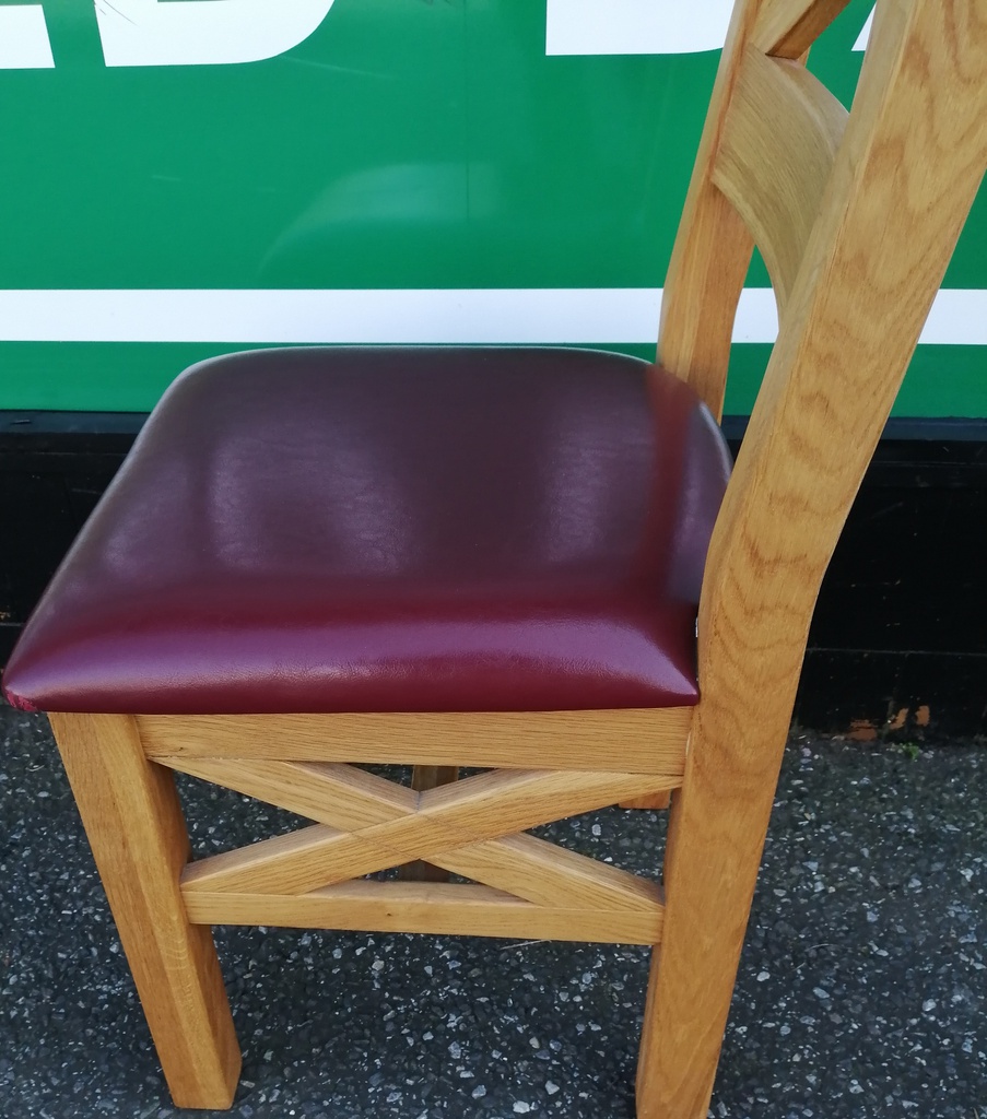 QUALITY OAK EXTENDING 11FT TABLE AND 10 CHAIRS