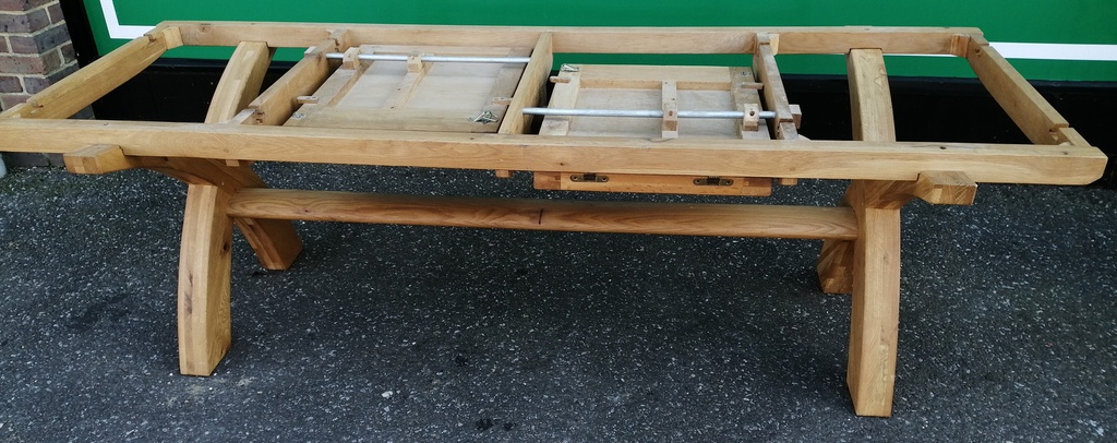 QUALITY OAK EXTENDING 11FT DINING TABLE