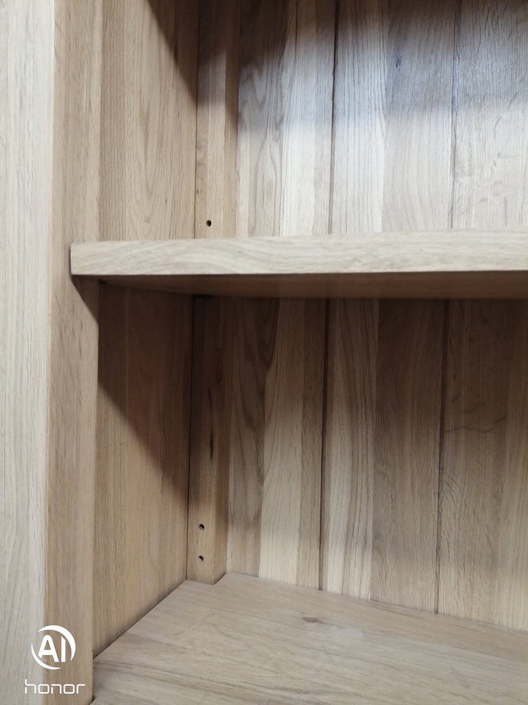 LOVELY OAK BOOKCASE