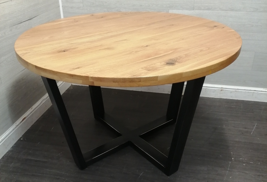 Quality modern oak round dining table